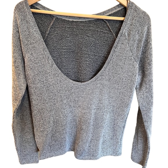 Victoria’s Secret PINK Rhinestone Skull low Scoop Back Sweater grey size XS Rare - Picture 2 of 11